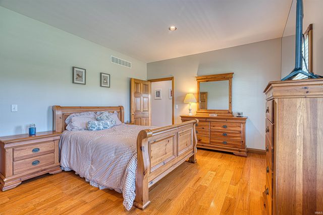 11333 Northridge Drive, Evansville, IN 47720
