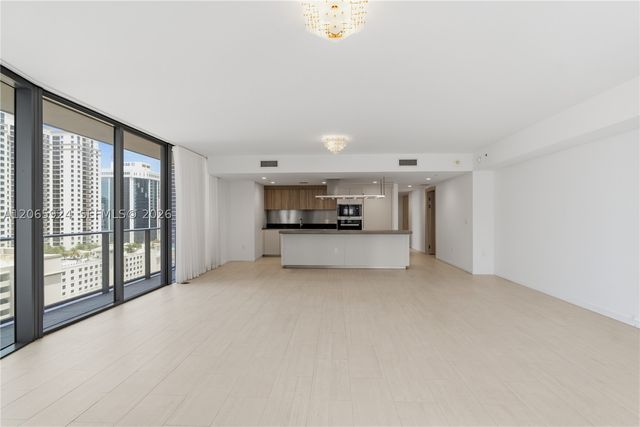 1000 Brickell Plz 1902, Miami, FL 33131