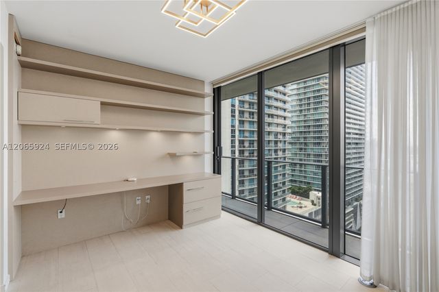 1000 Brickell Plz 1902, Miami, FL 33131