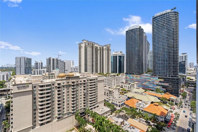 1000 Brickell Plz 1902, Miami, FL 33131