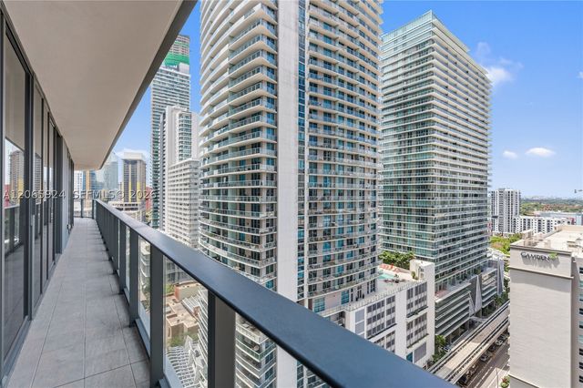 1000 Brickell Plz 1902, Miami, FL 33131