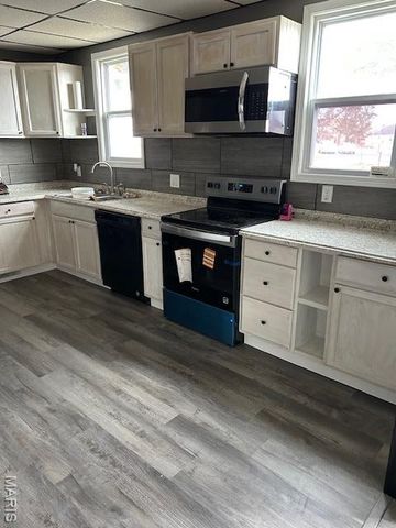 1801 Hope Street, Hannibal, MO 63401