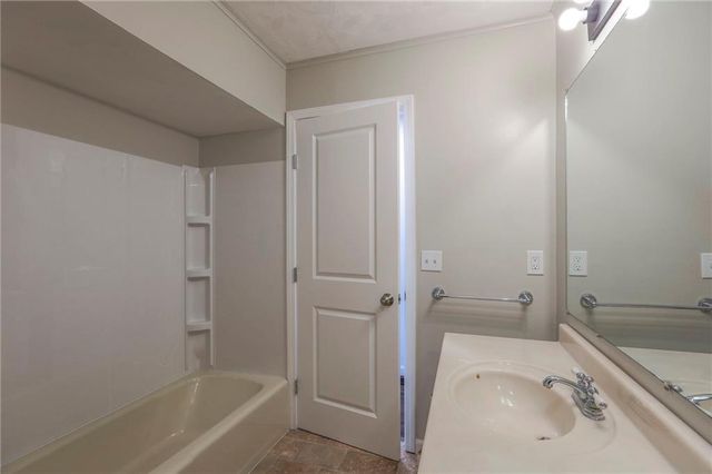 14705 Red Rock Drive, Platte City, MO 64079