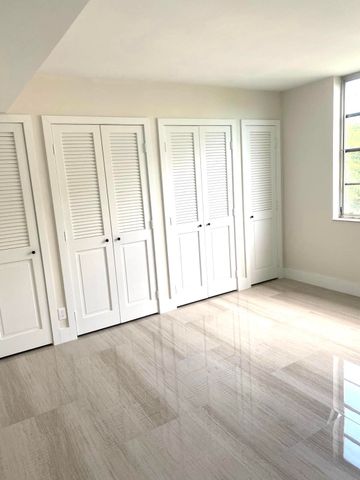 3960 Oaks Clubhouse Dr Drive 401, Pompano Beach, FL 33069