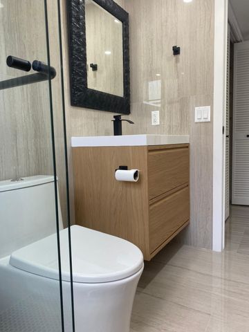 3960 Oaks Clubhouse Dr Drive 401, Pompano Beach, FL 33069