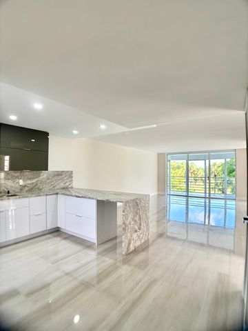 3960 Oaks Clubhouse Dr Drive 401, Pompano Beach, FL 33069