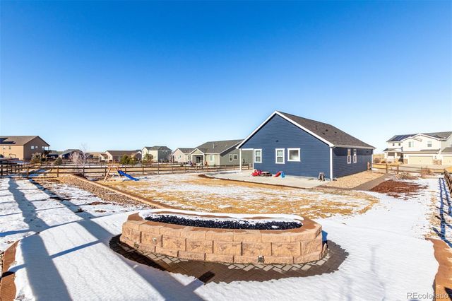 5608 En Joie Place, Elizabeth, CO 80107