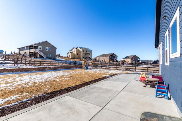 5608 En Joie Place, Elizabeth, CO 80107