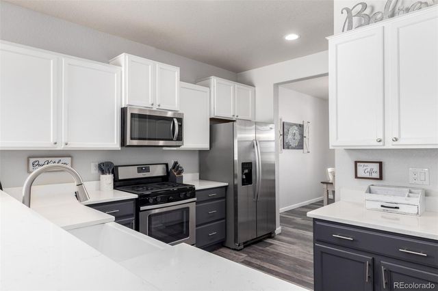 5608 En Joie Place, Elizabeth, CO 80107