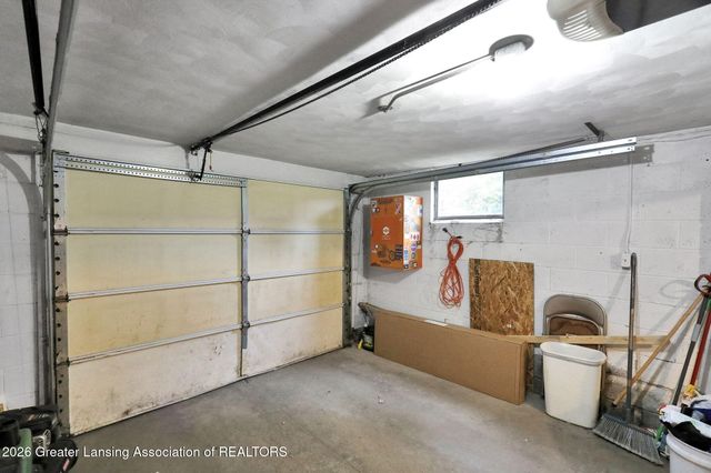 4910 Westhill Drive, Lansing, MI 48917