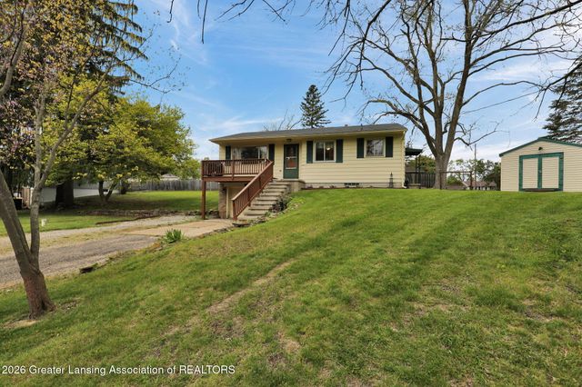 4910 Westhill Drive, Lansing, MI 48917