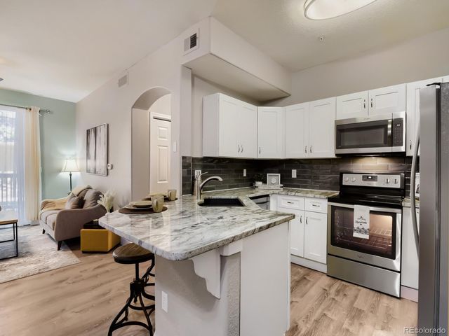 1672 W Canal Circle 415, Littleton, CO 80120