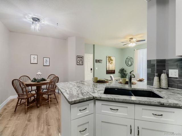 1672 W Canal Circle 415, Littleton, CO 80120