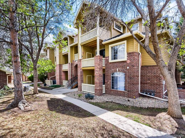 1672 W Canal Circle 415, Littleton, CO 80120