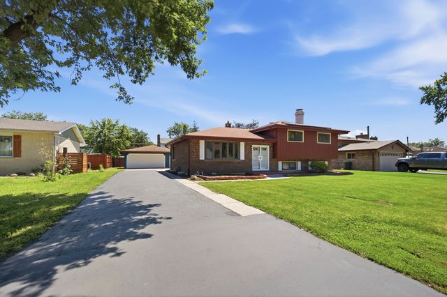 191 Montclare Lane, Wood Dale, IL 60191