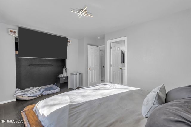 7008 Mozart Court, Sun Valley, NV 89433