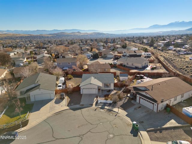 7008 Mozart Court, Sun Valley, NV 89433