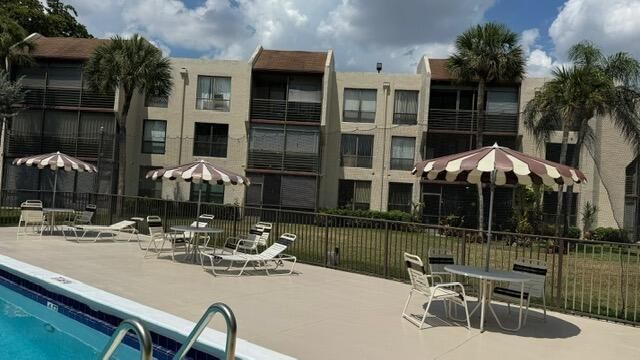 8050 W Mcnab Road 203, Tamarac, FL 33321