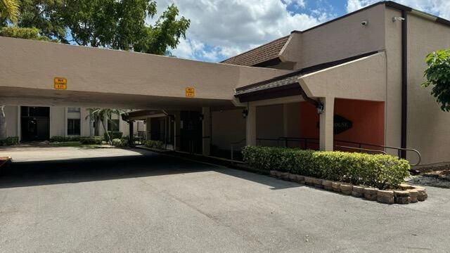 8050 W Mcnab Road 203, Tamarac, FL 33321