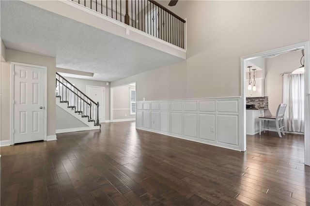 312 NW Locust Street, Lee's Summit, MO 64064