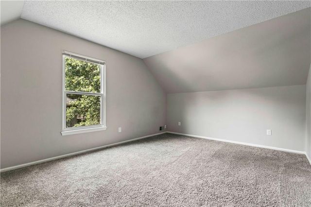 312 NW Locust Street, Lee's Summit, MO 64064