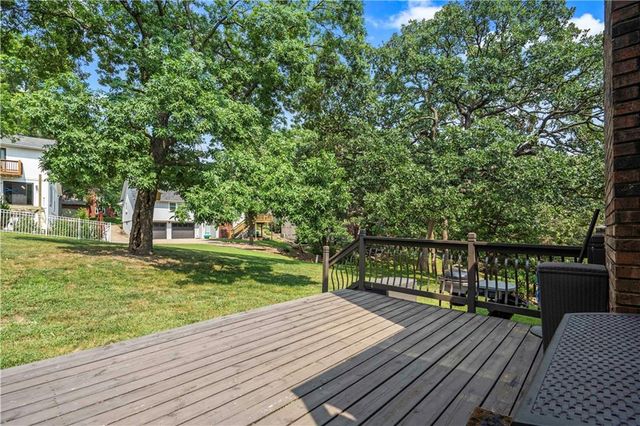 312 NW Locust Street, Lee's Summit, MO 64064