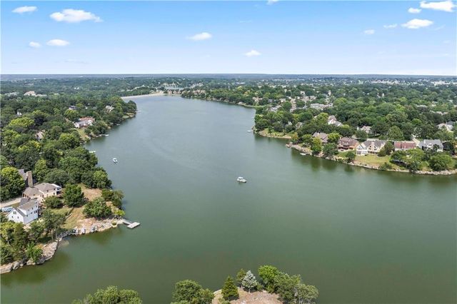 312 NW Locust Street, Lee's Summit, MO 64064