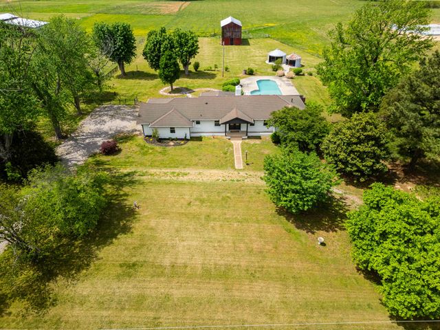 5654 Borthick Rd, Springfield, TN 37172