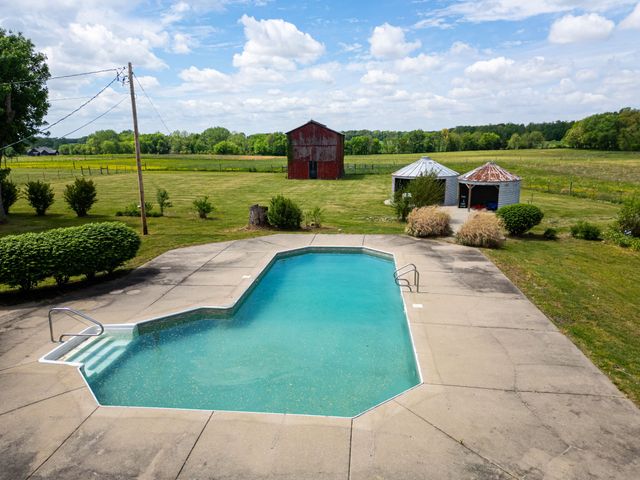 5654 Borthick Rd, Springfield, TN 37172