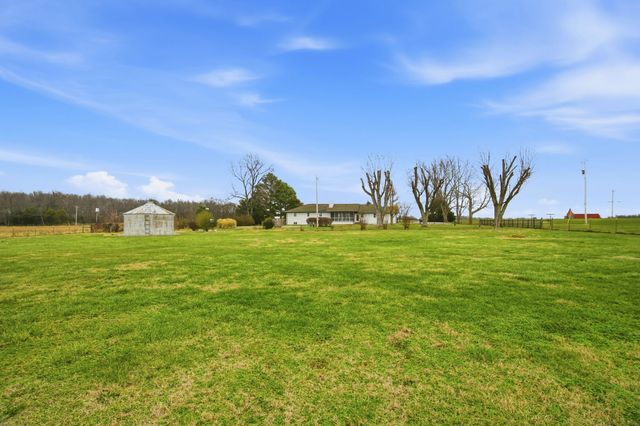 5654 Borthick Rd, Springfield, TN 37172