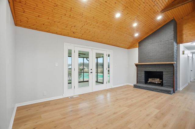 5654 Borthick Rd, Springfield, TN 37172
