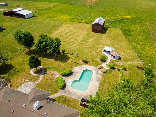 5654 Borthick Rd, Springfield, TN 37172