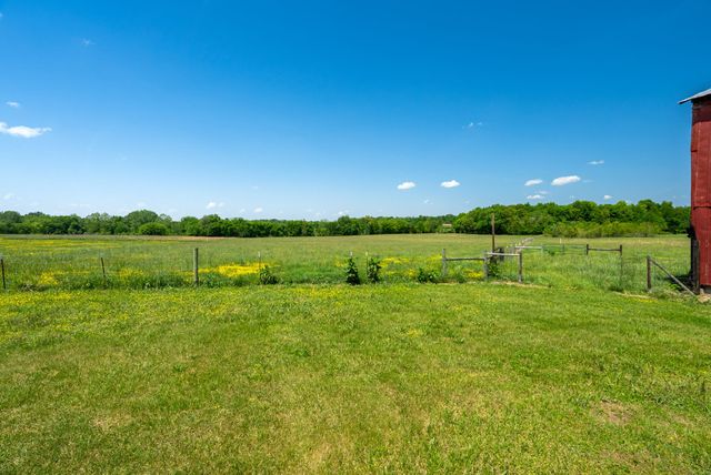 5654 Borthick Rd, Springfield, TN 37172
