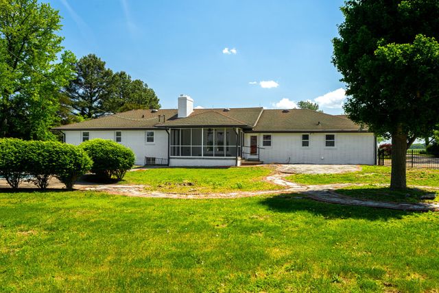 5654 Borthick Rd, Springfield, TN 37172