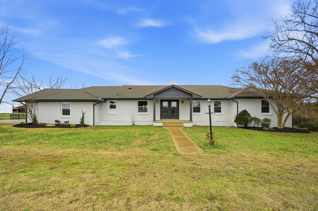 5654 Borthick Rd, Springfield, TN 37172