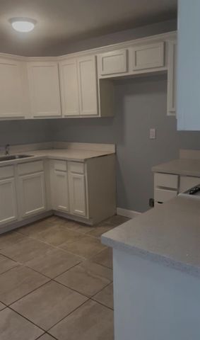 607 Bolster Street, Baytown, TX 77520