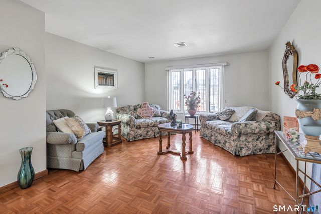 669 Queen Street, Bridgeport, CT 06606