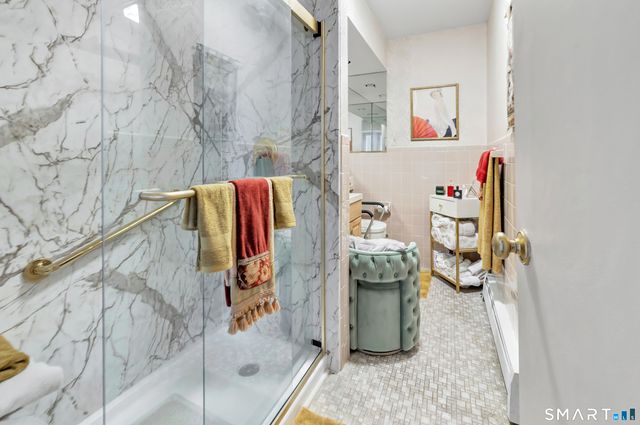 669 Queen Street, Bridgeport, CT 06606