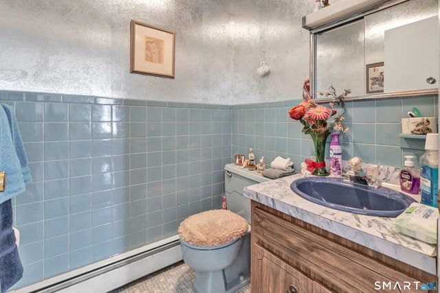 669 Queen Street, Bridgeport, CT 06606