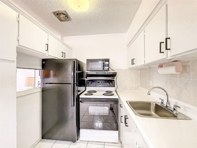 815 SW 10th Terrace 18V, Hallandale Beach, FL 33009