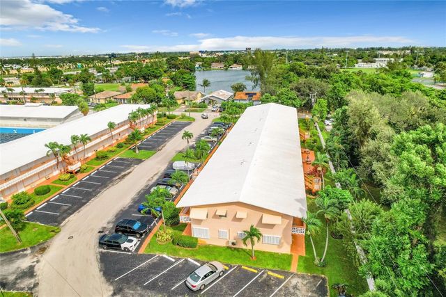 815 SW 10th Terrace 18V, Hallandale Beach, FL 33009