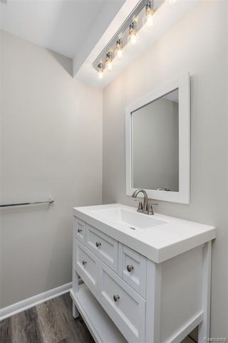 19729 Ridgemont Street 31, Saint Clair Shores, MI 48080