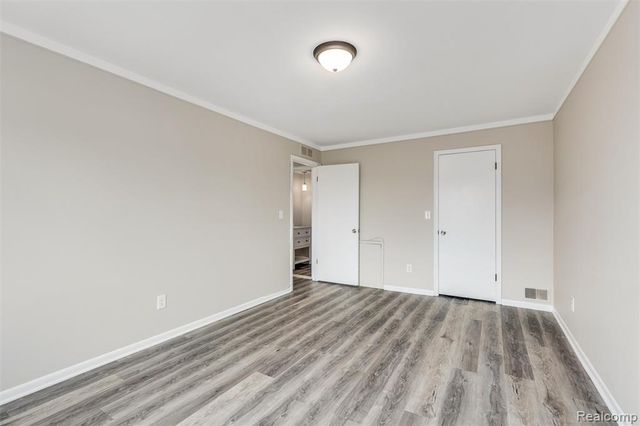 19729 Ridgemont Street 31, Saint Clair Shores, MI 48080