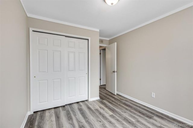 19729 Ridgemont Street 31, Saint Clair Shores, MI 48080