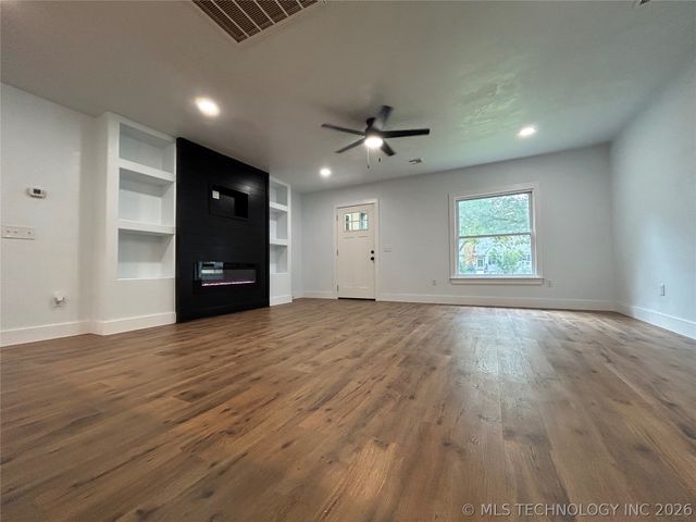 1008 W Burney Street, Madill, OK 73446