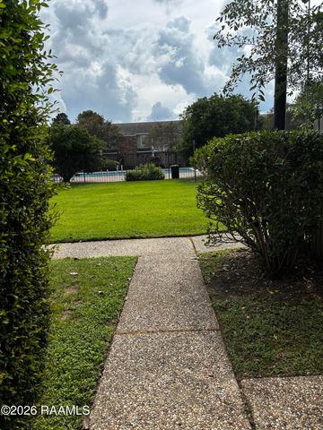 200 Lodge Drive 304, Lafayette, LA 70506