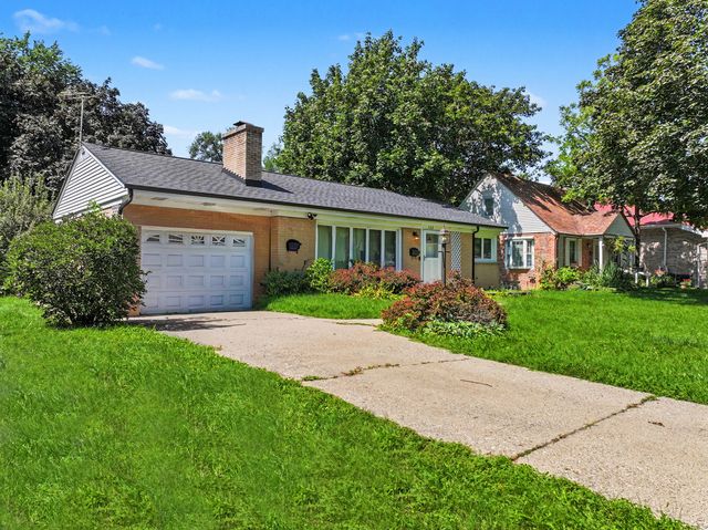 132 S Greenwood Avenue, Palatine, IL 60074