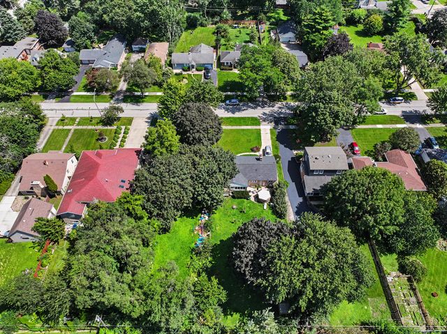 132 S Greenwood Avenue, Palatine, IL 60074