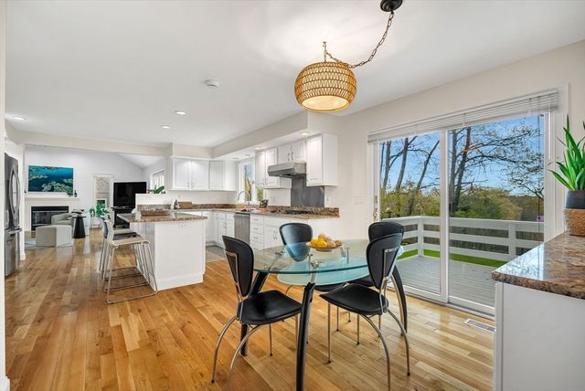 37 Woodcliffe Rd, Lexington, MA 02421