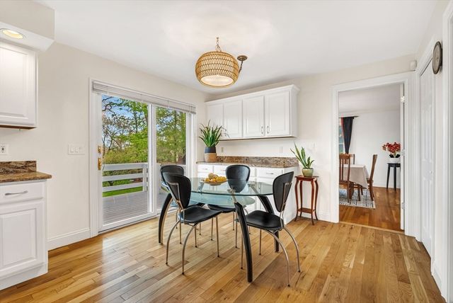 37 Woodcliffe Rd, Lexington, MA 02421